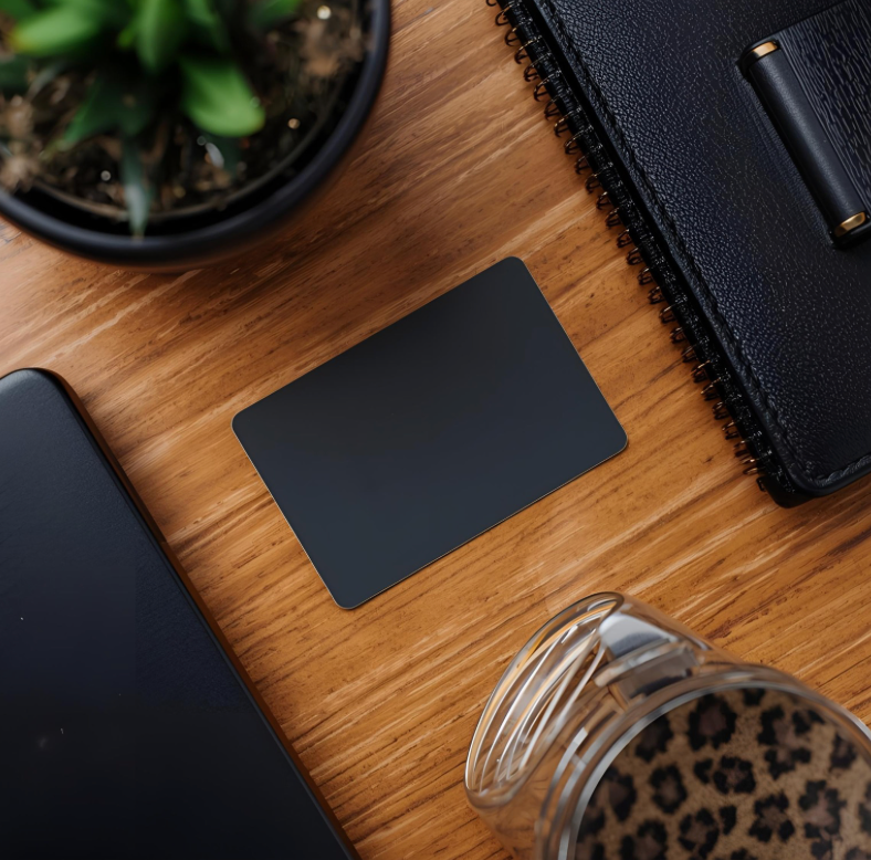Pinpoint Smart Cards - Slim GPS Wallet Tracker